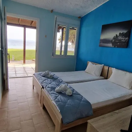 Aparthotel On The Wave Spitakia Sto Kyma 3*