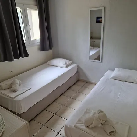 On The Wave Spitakia Sto Kyma Aparthotel 3*