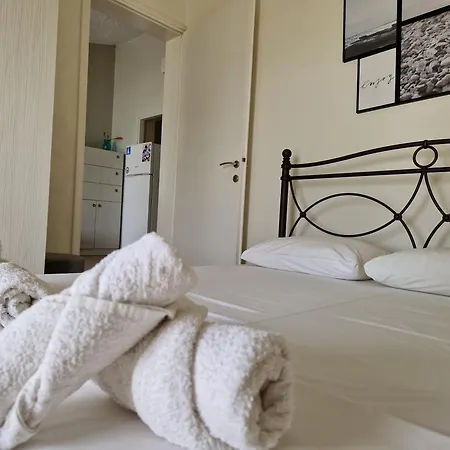 On The Wave Spitakia Sto Kyma Aparthotel