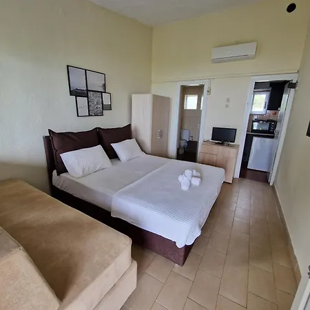 On The Wave Spitakia Sto Kyma 3*