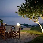 Apartmanhotel On The Wave Spitakia Sto Kyma 3*