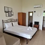 On The Wave Spitakia Sto Kyma Apartmanhotel 3*