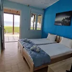 Apartmanhotel On The Wave Spitakia Sto Kyma 3*