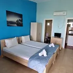 Apartmanhotel On The Wave Spitakia Sto Kyma 3*