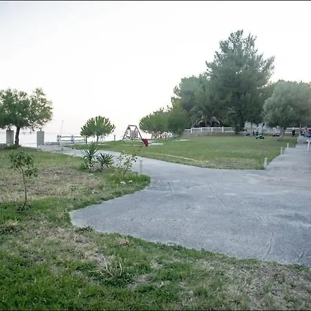 On The Wave Spitakia Sto Kyma 3*