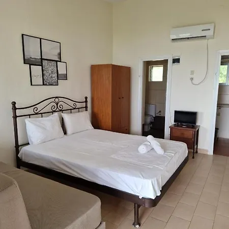 On The Wave Spitakia Sto Kyma 公寓式酒店 3*