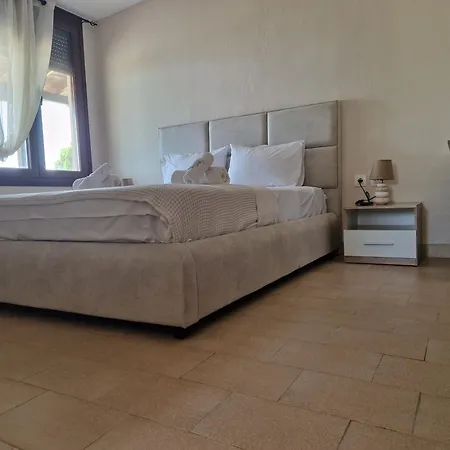 On The Wave Spitakia Sto Kyma 3* 尼基季