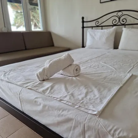 On The Wave Spitakia Sto Kyma 3*