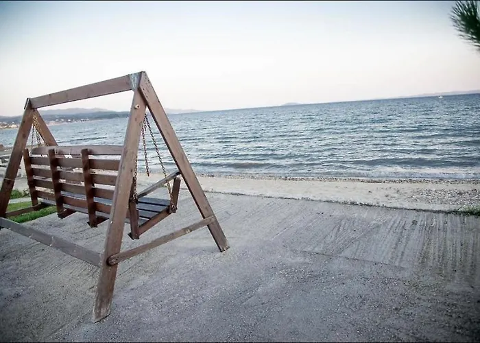 On The Wave Spitakia Sto Kyma 3*